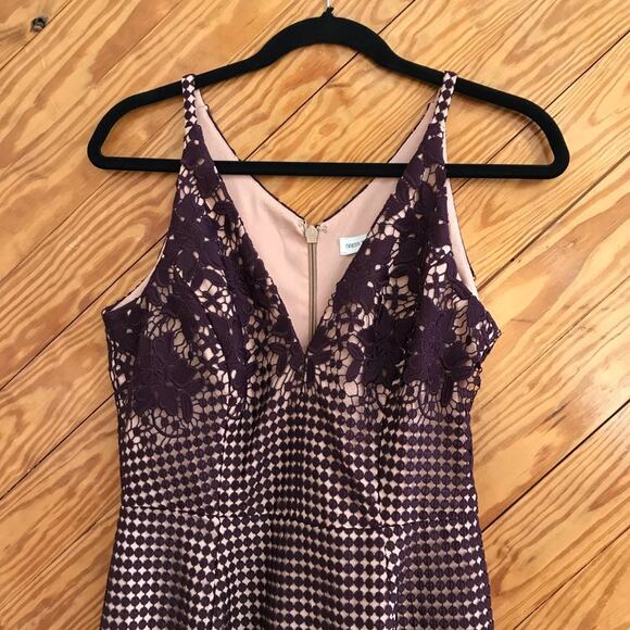 Dress the Population Aurora Lace Midi Dress - Picture 4 of 9